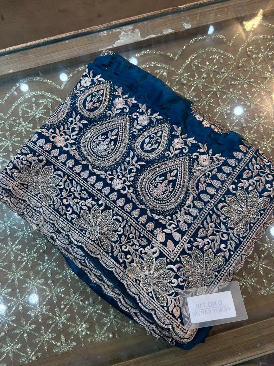 ITS INDIAN LUXURY SARRI