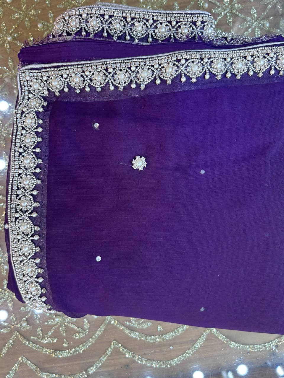 A plan prity saree only bodder